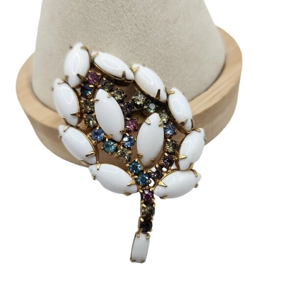 Vintage Leaf Multicolor Rhinestone Brooch Milk White & Aurora Borealis - Picture 3 of 6